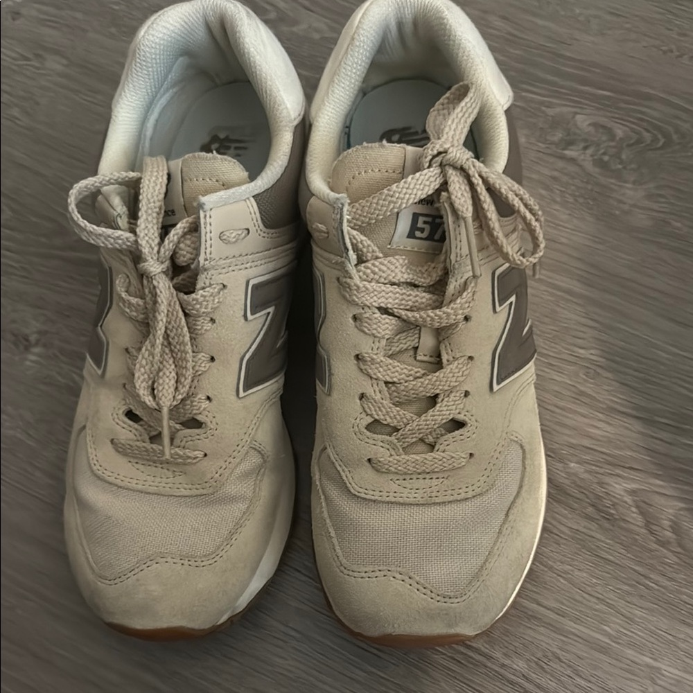 New Balance Cream Sneakers Classic Comfort